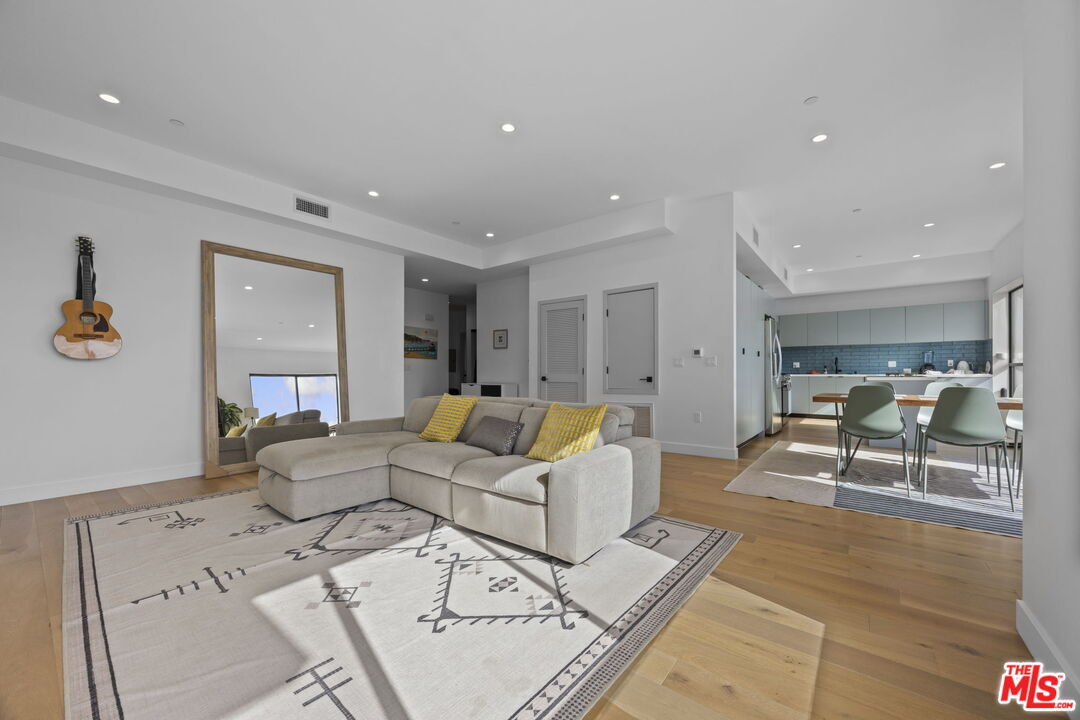 Foto principal - 1515 S Holt Ave
