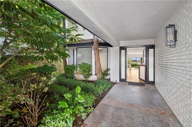 Foto del edificio - 2572 Bayshore Dr