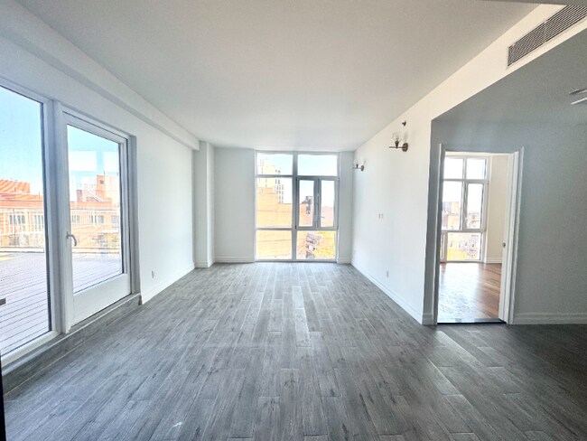 Photo - 65-18 Austin St Apartment