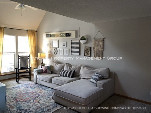 Building Photo - 1817 Kingbird Lane - Wide Open Layout!