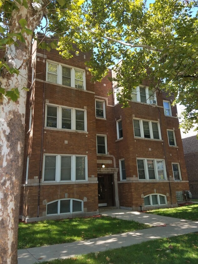 Foto principal - 5104 W 18th St
