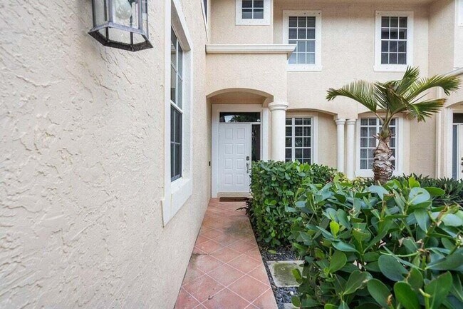 Foto del edificio - 350 SW 8th St
