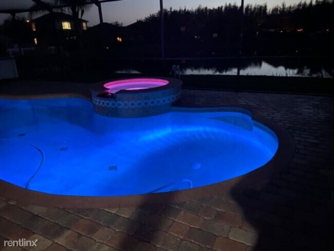 Foto del edificio - 4 br, 3 bath House - 1607 Beaconsfield Dr
