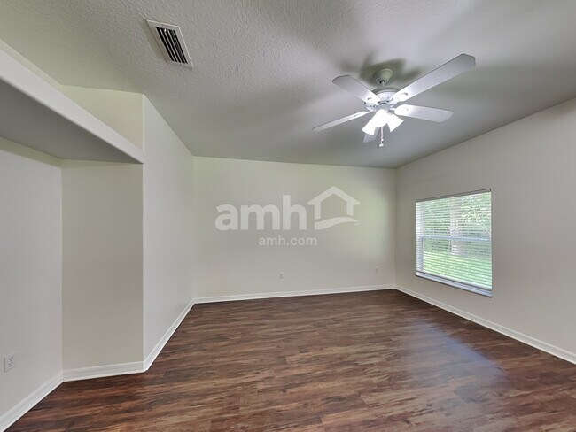 Building Photo - 138 Lindsay Drive