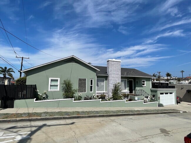 Foto del edificio - 1011 Owosso Ave