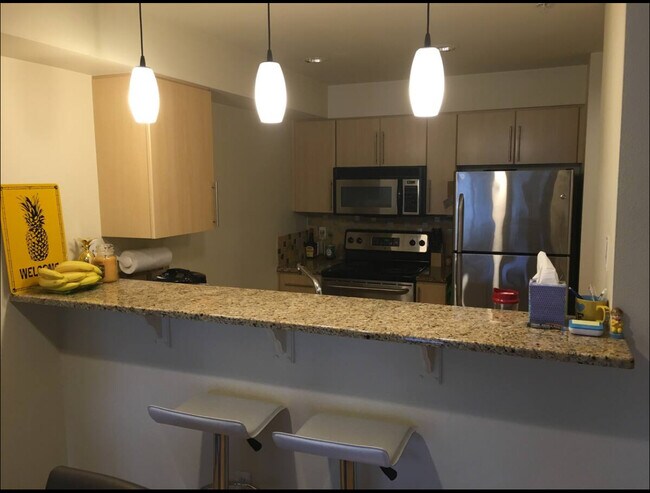 Kitchen with electric stove and dishwasher - 424 N 85th St