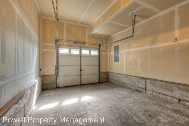 Foto del edificio - 3 br, 2.5 bath House - 10070 18th Ave SW