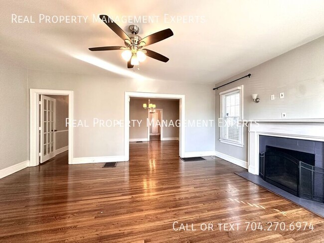 Foto del edificio - Charming 3BR/1BA home in Charlotte!