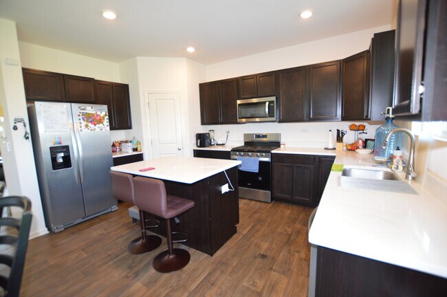 Foto del edificio - 3818 Doherty Ln