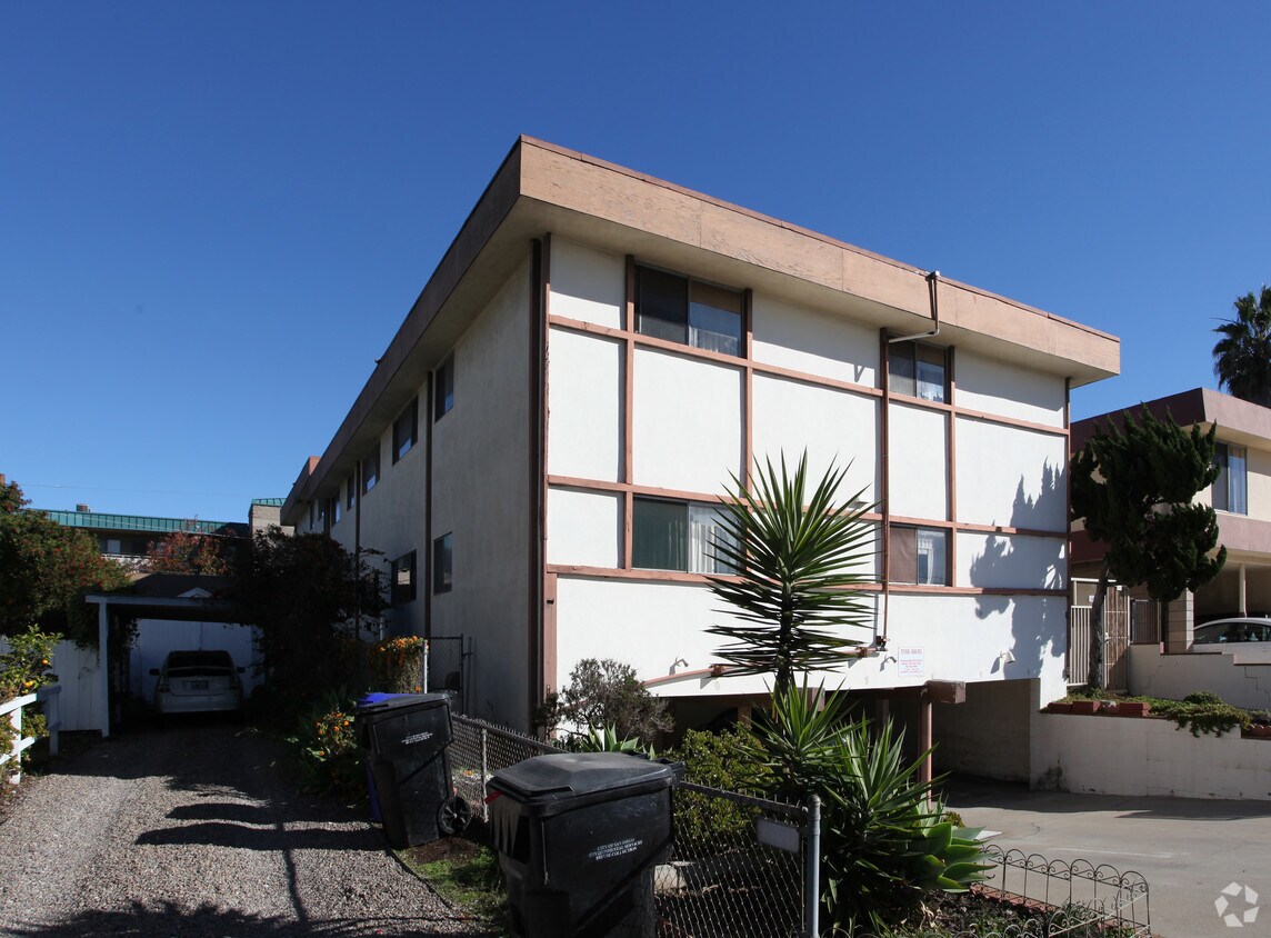 Building Photo - 1424 Lincoln Ave