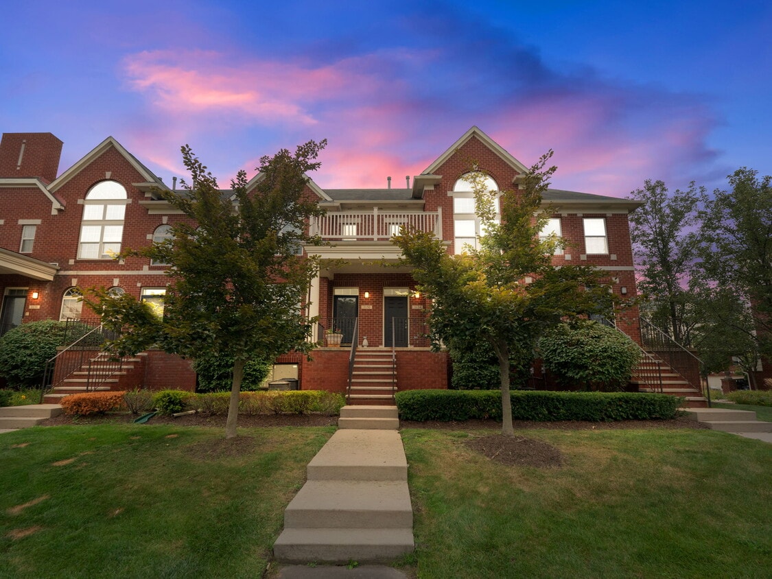 3154 Camden Dr Unit 3154, Troy, MI 48084 Condo for Rent in Troy, MI