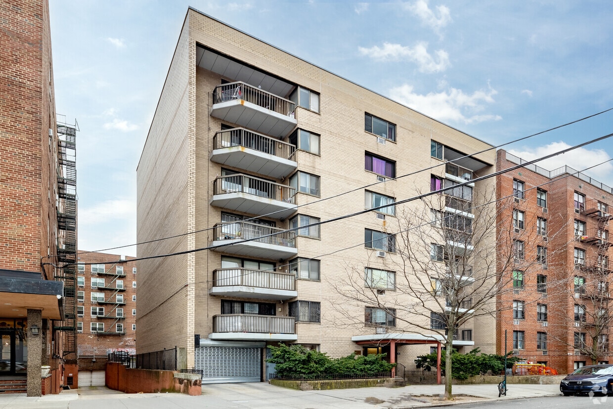 13446 Maple Avenue - 134-46 Maple Ave