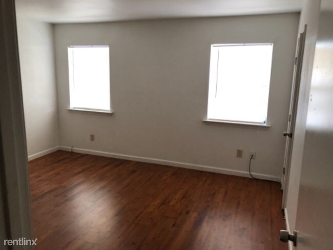 Building Photo - 2833 Fayette St