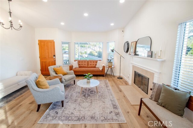 Foto del edificio - 27723 Clark Ct