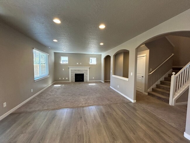 Building Photo - New 3 Bedroom / 2.5 Bathroom + Office Hous...