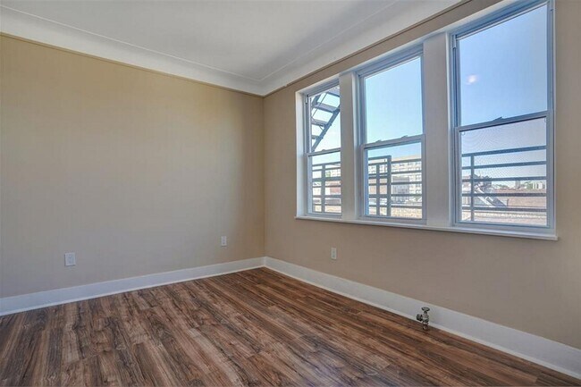 Foto del edificio - 61 65th St