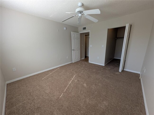 Foto del edificio - 11177 SW 8th St