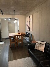 Building Photo - 224 Lyon St N