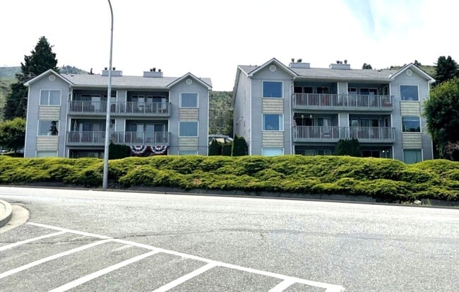 Foto del edificio - 2305 W Woodin Ave