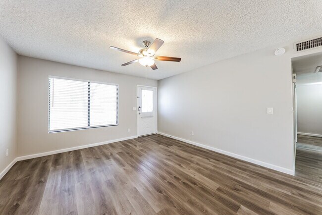 Foto del edificio - 18417 N 55th Dr