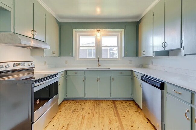 Foto del edificio - 734 Anderson St