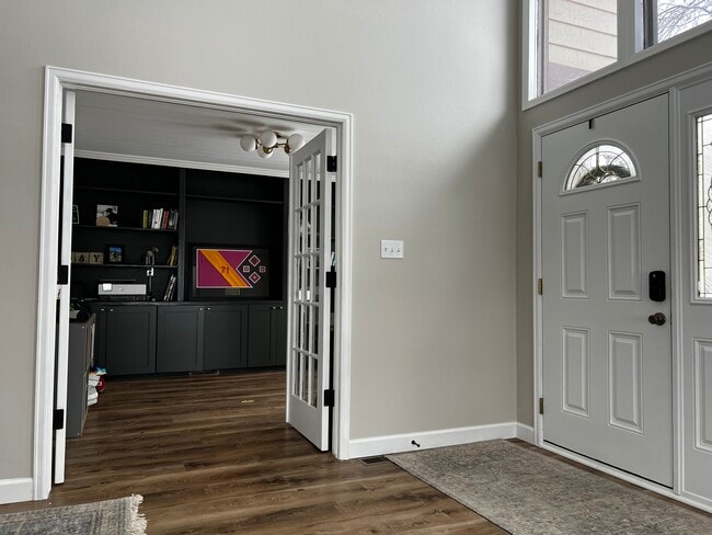 Building Photo - 4215 Cromwell Ct