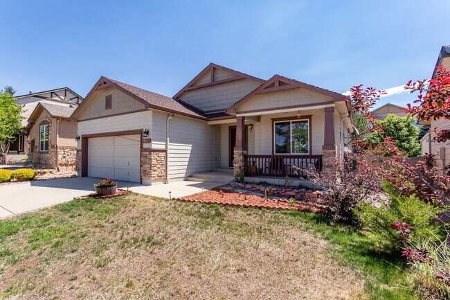 Foto del edificio - Stunning 4-Bedroom Ranch in Prime Briargat...