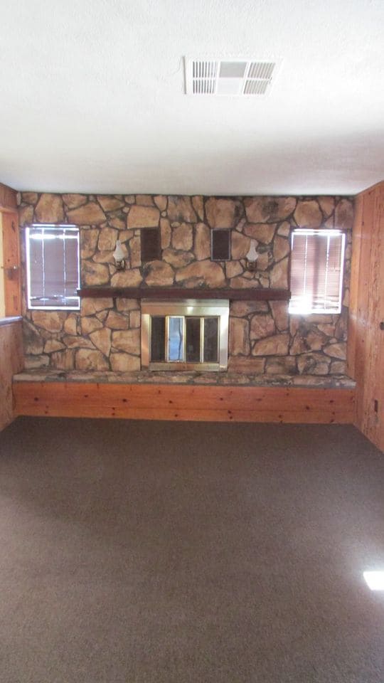 Foto del edificio - 2520 Bernice Dr