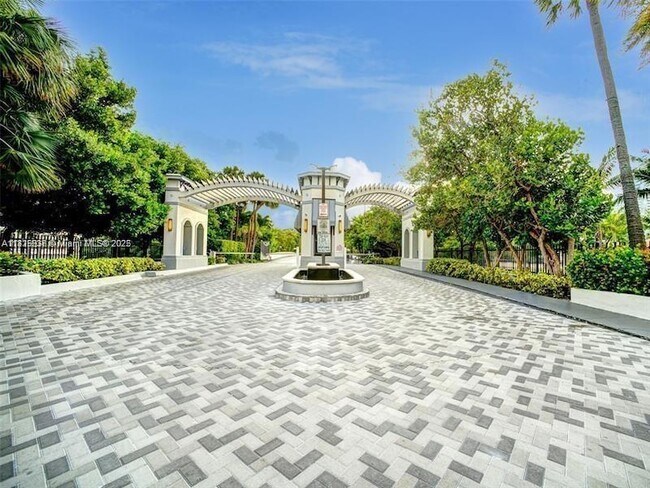 Foto del edificio - 440 Poinciana Island Dr
