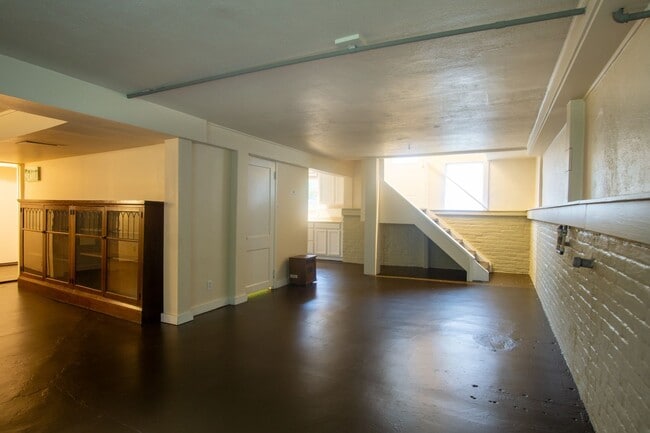 Photo - Amazing Find! Spacious Daylight Basement Studio with Loads of Character! Apartment
