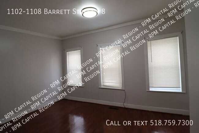 Foto del edificio - 1102-1108 Barrett Street-8