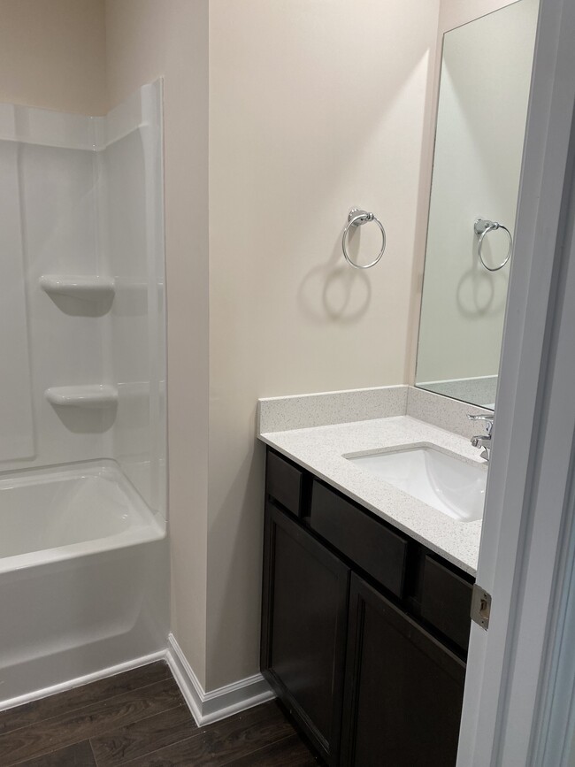 Building Photo - 2215 Mason Bee Dr
