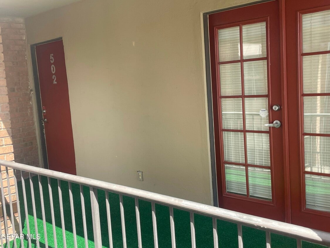 Foto principal - 4433 N Stanton St