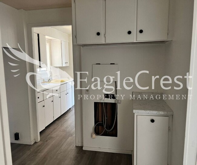 Building Photo - Three Bedroom, Two Bath Manufactured Home