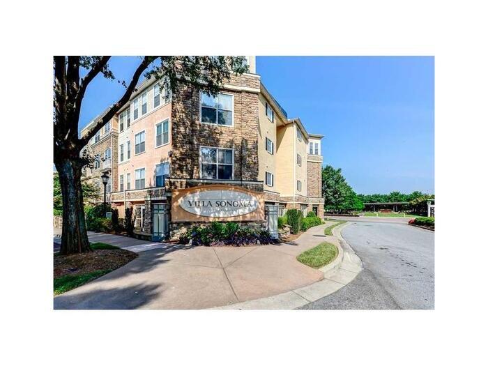 Primary Photo - Brookhaven Condo