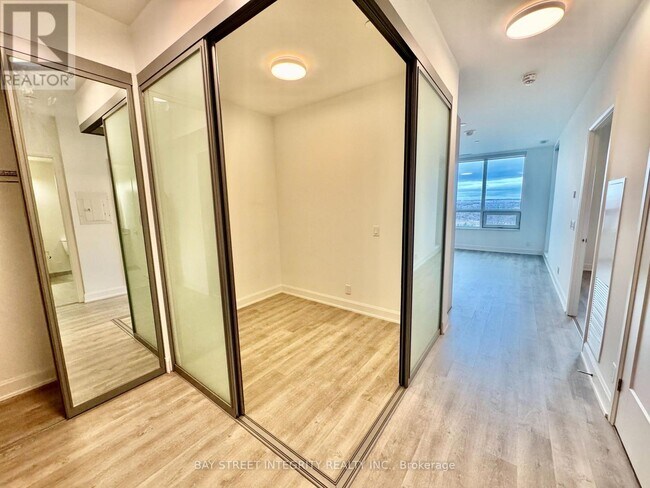 Photo du bâtiment - 12 Gandhi Ln