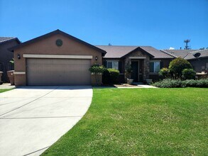 Building Photo - 11603 Trabancos Dr