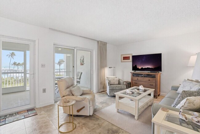 Foto del edificio - 25710 Hickory Blvd