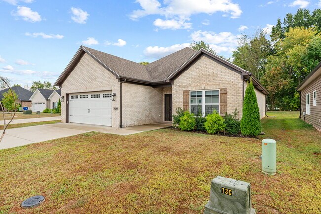 Foto del edificio - 1041 County House Ln