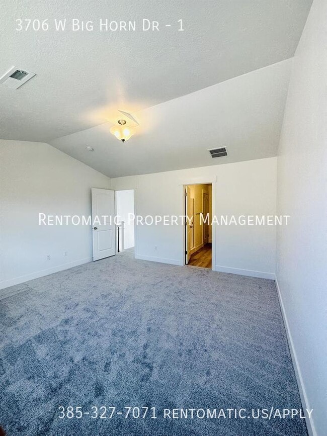 Building Photo - 3706 Big Horn Dr