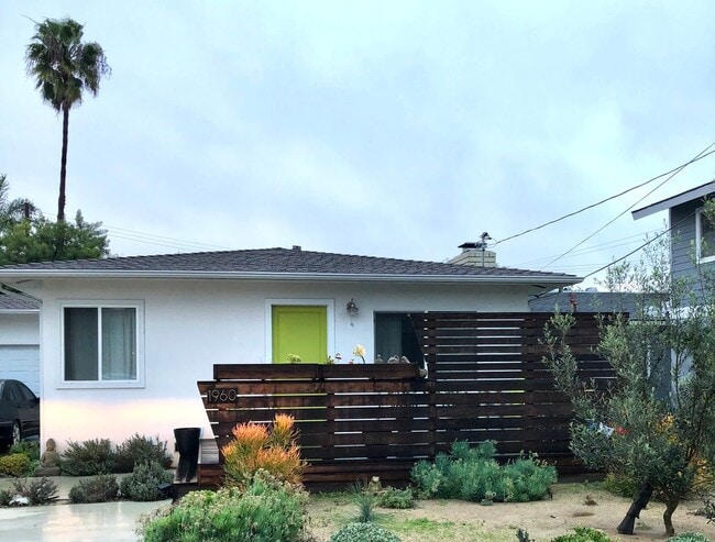 Building Photo - 1960 Anaheim Ave