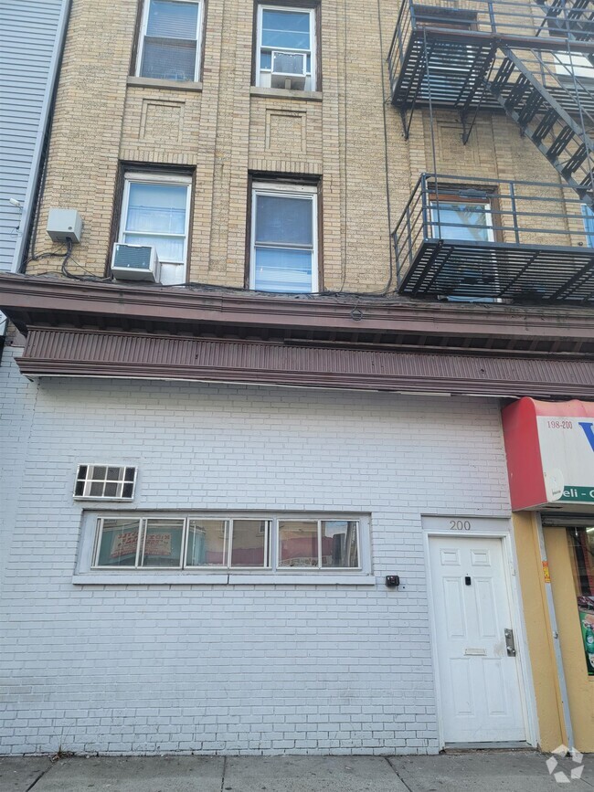 Building Photo - 200 Ocean Ave