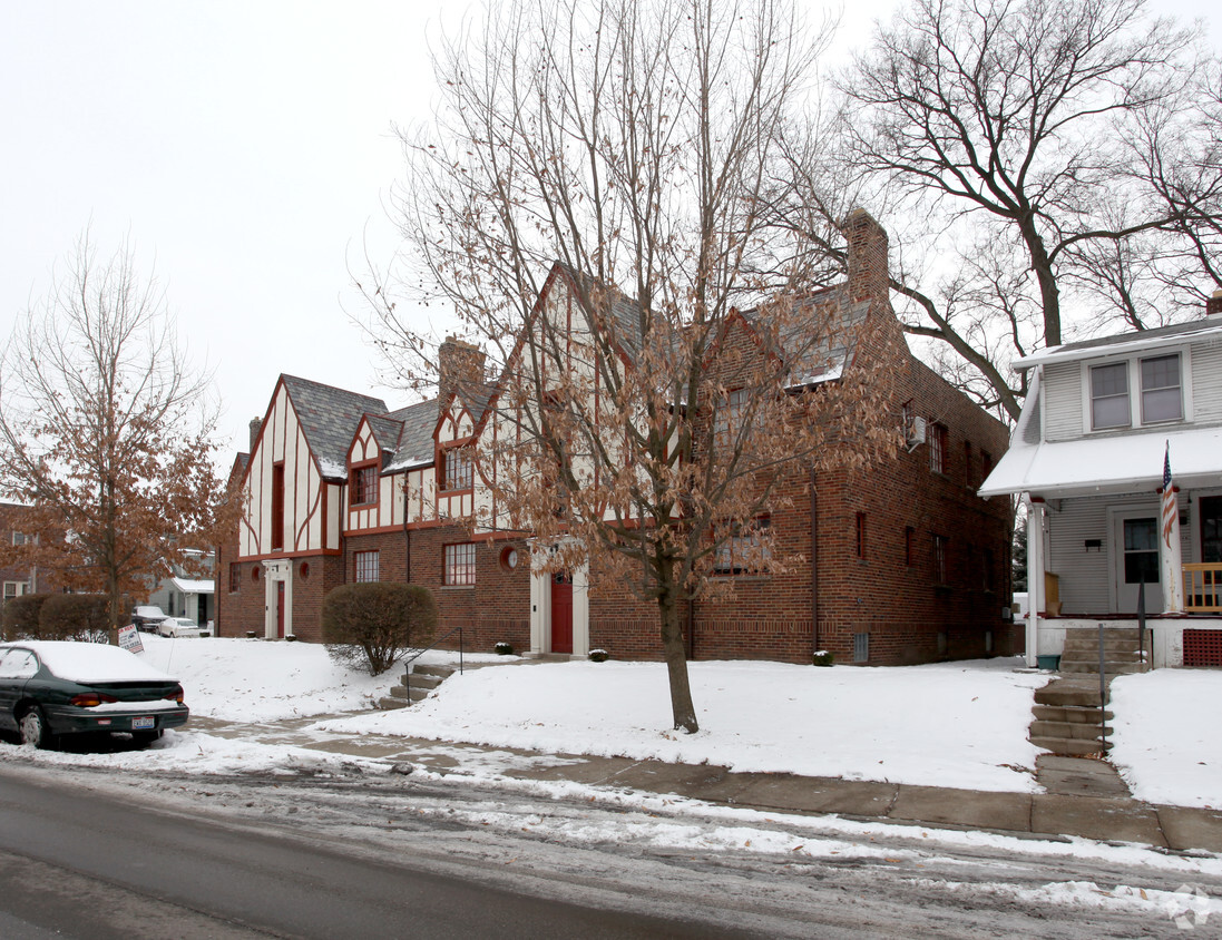 Foto del edificio - 415-425 Rhoads Ave