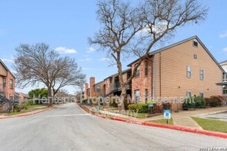 Building Photo - 4803 Hamilton Wolfe