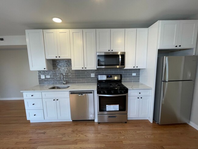 Foto del edificio - 3225 W Catalpa Ave