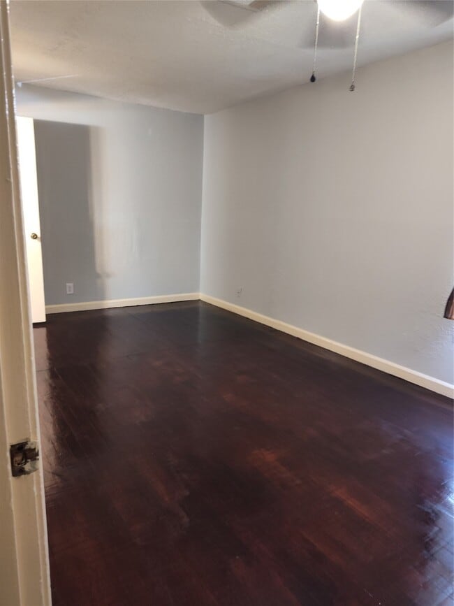 Building Photo - 4817 Maggie St Building Photo - 4817 Maggie St