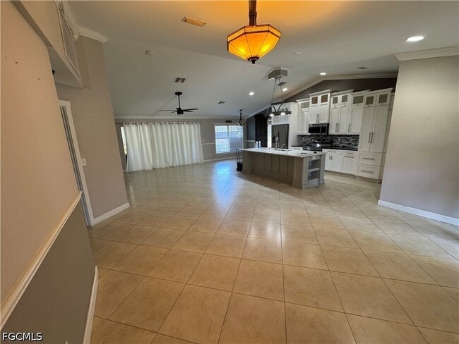 Foto del edificio - 3313 35th St W