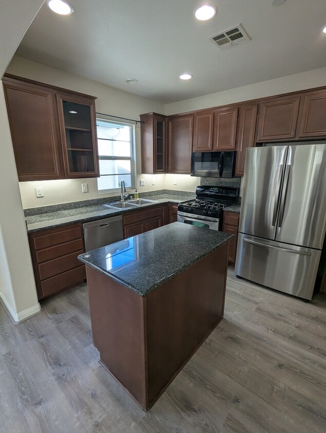 Foto principal - 1406 Mosaic Glen