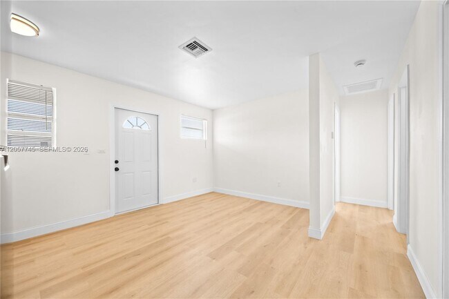 Foto del edificio - 10521 SW 184th St