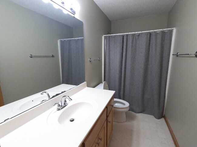 Foto del edificio - 4632 Canterbury Ct NW